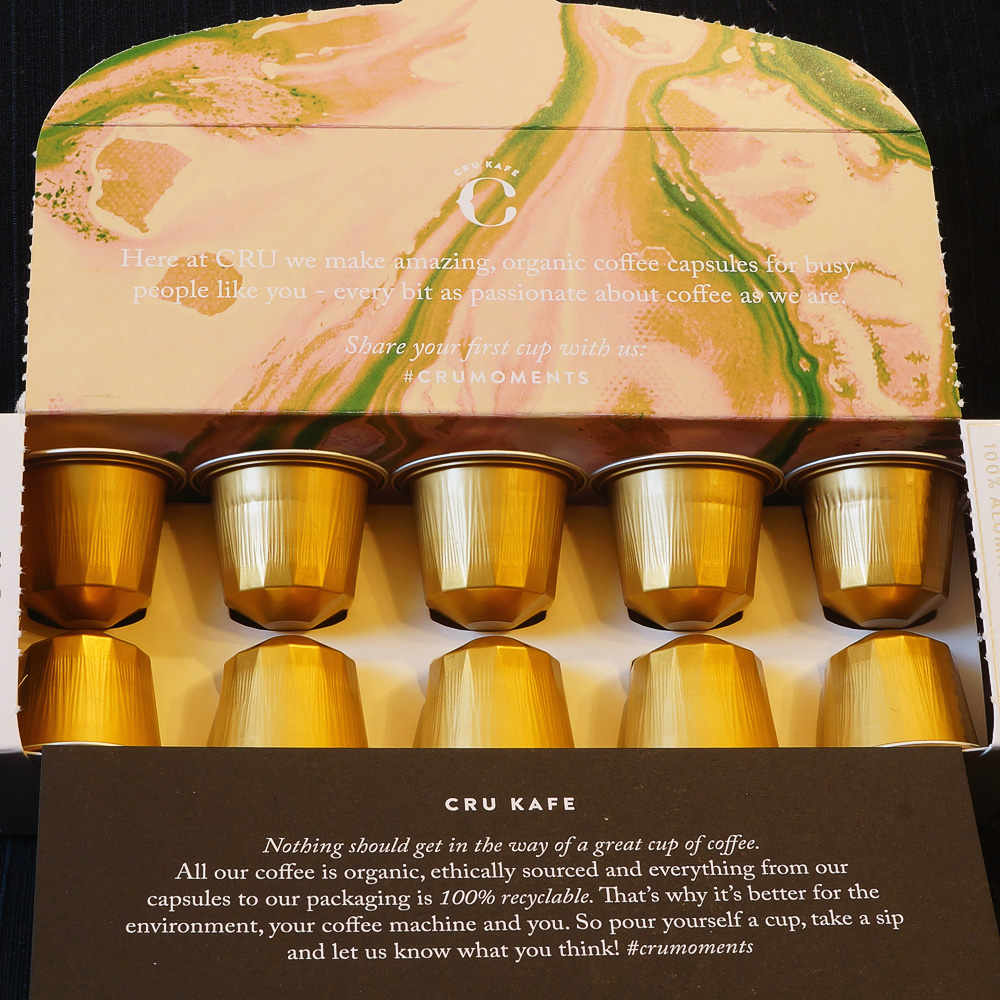 Organic Light Roast by Cru Kafe - ten golden coffee capsules ion the box